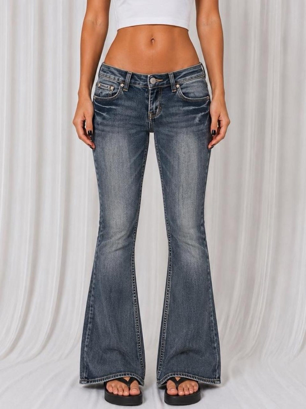 Women's y2k low rise soundgirl Flared Jeans in Washed Blue